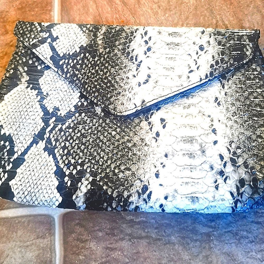 💟🐍Hand clutch